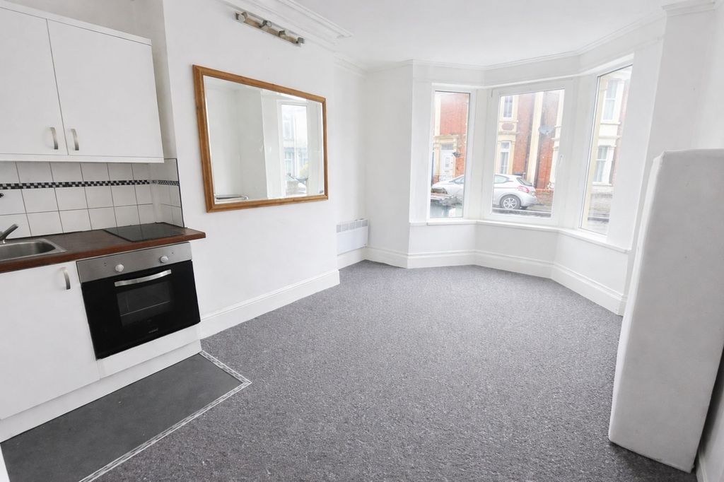 Property photo 1 of 3