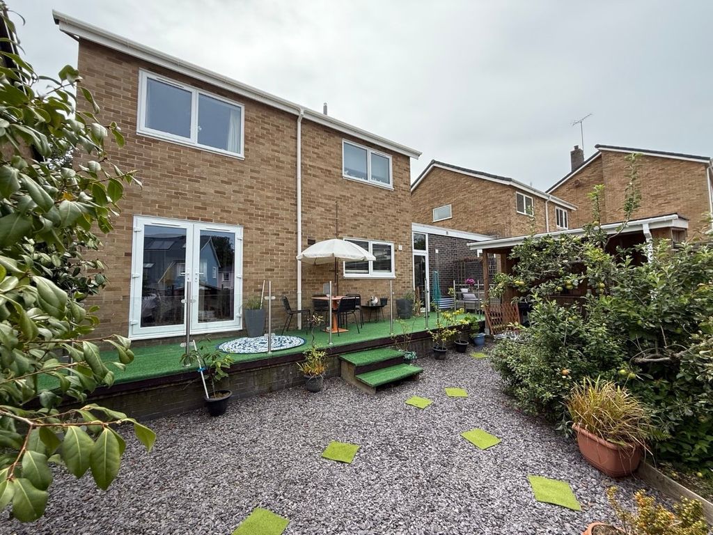 Property photo 3 of 40
