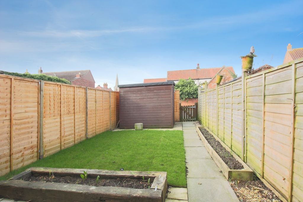 Property photo 2 of 13 4678784