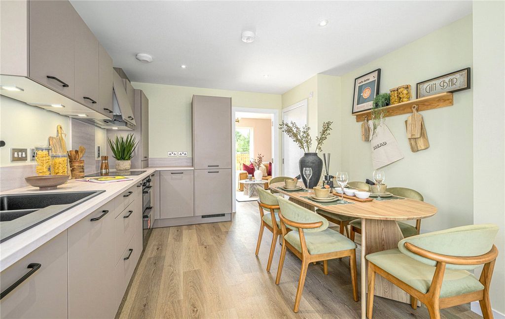 Property photo 2 of 13 Kitchen Dining