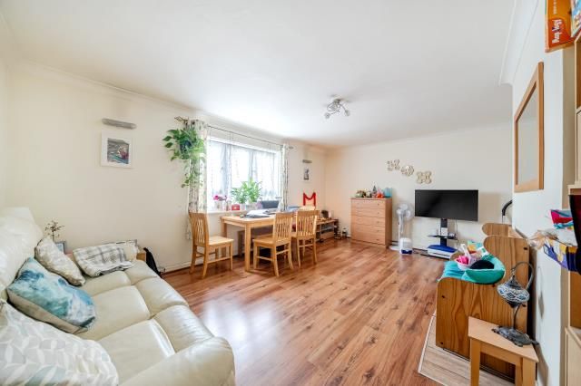 Property photo 1 of 10 Reception Room