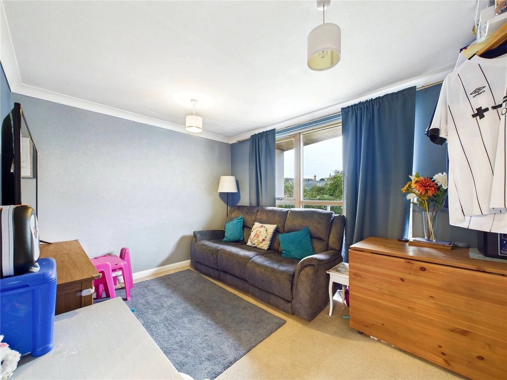 Property photo 2 of 7 2 - Picture No. 02