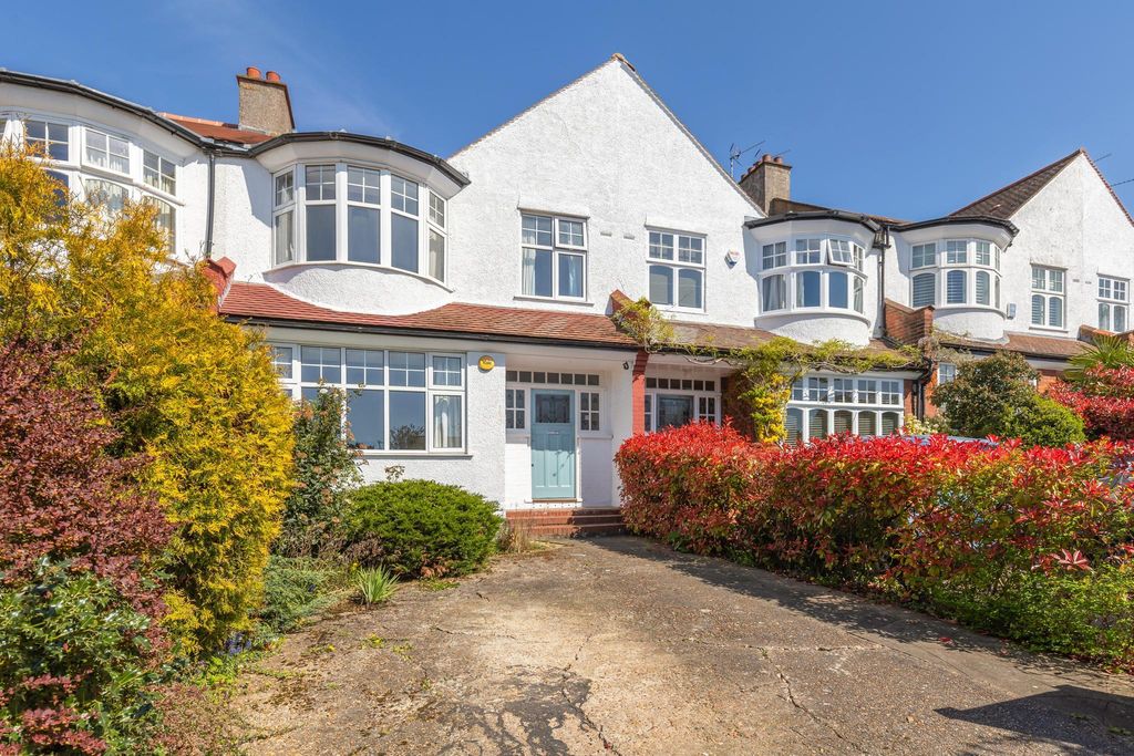 Property photo 1 of 16 Image