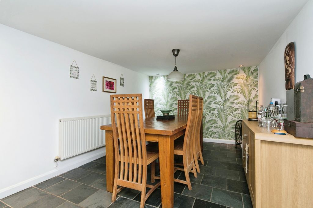 Property photo 2 of 15 Photography