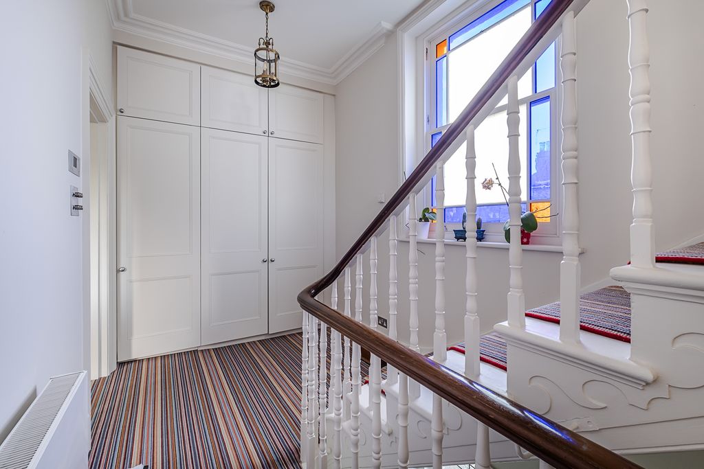 Property photo 2 of 44