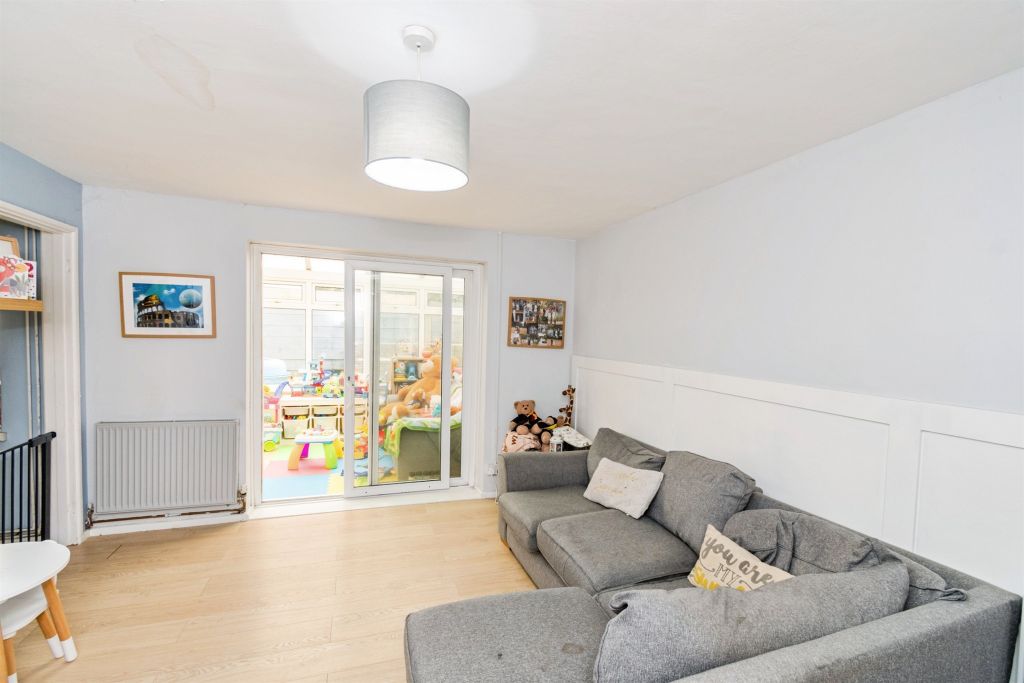 Property photo 3 of 22