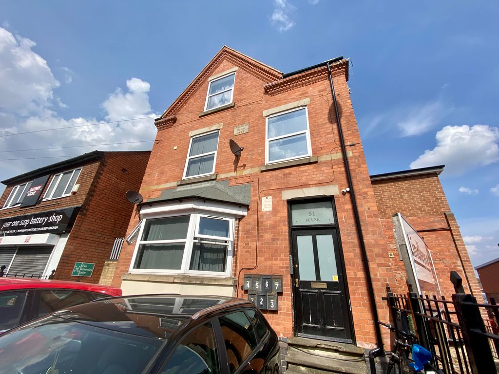 Property photo 1 of 11