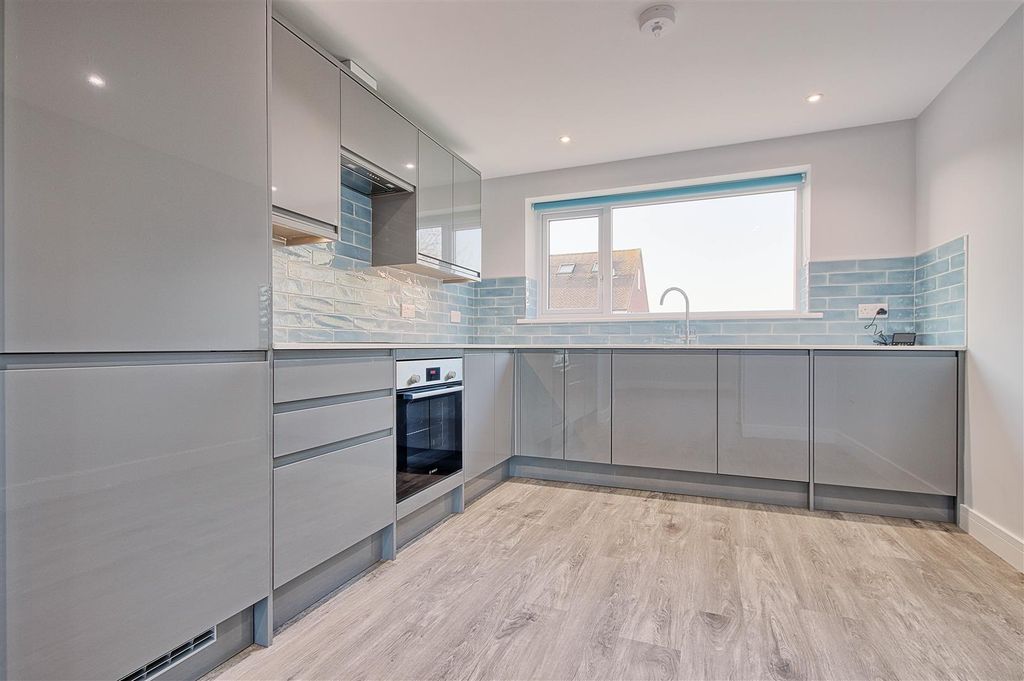 Property photo 2 of 16 Kitchen-Diner.Jpg