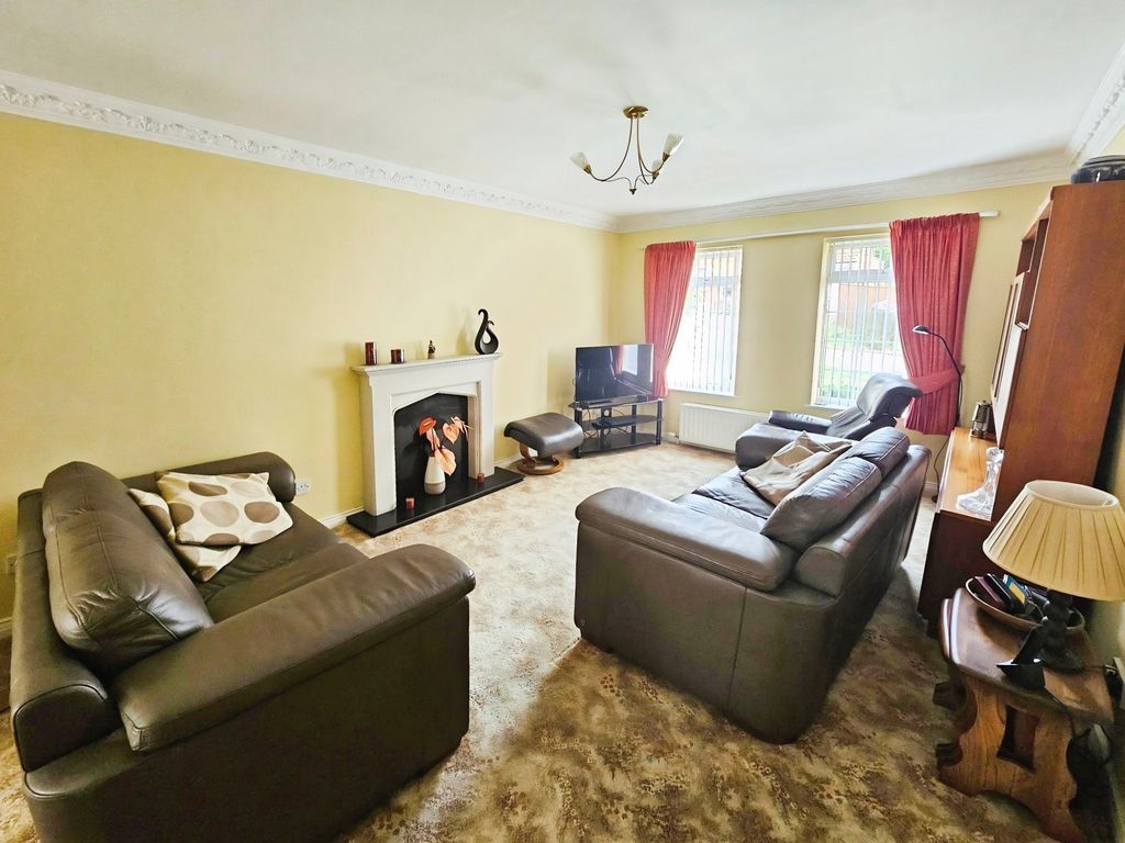 Property photo 2 of 12 Photo 12