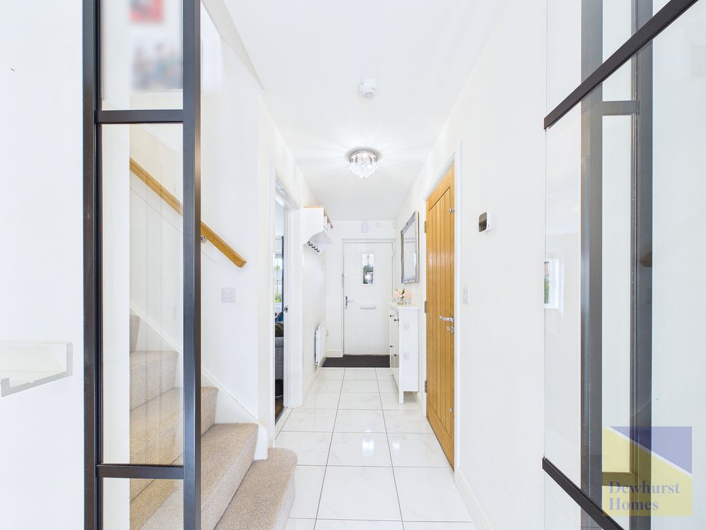 Property photo 3 of 25