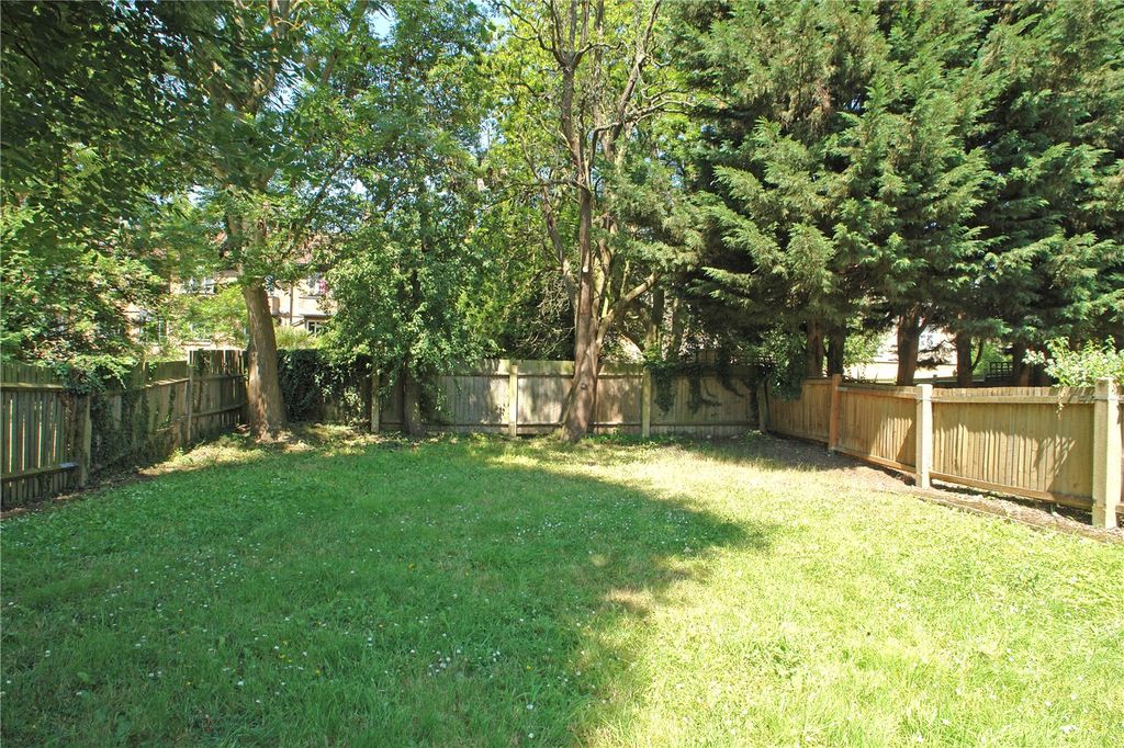 Property photo 2 of 9 Garden Part One