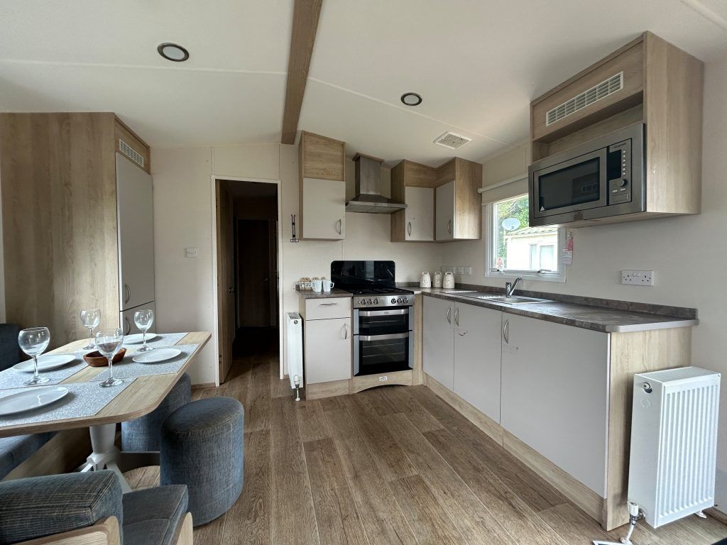 Property photo 1 of 4 Abi Trieste 2021 Car0054723 124383187.Jpeg