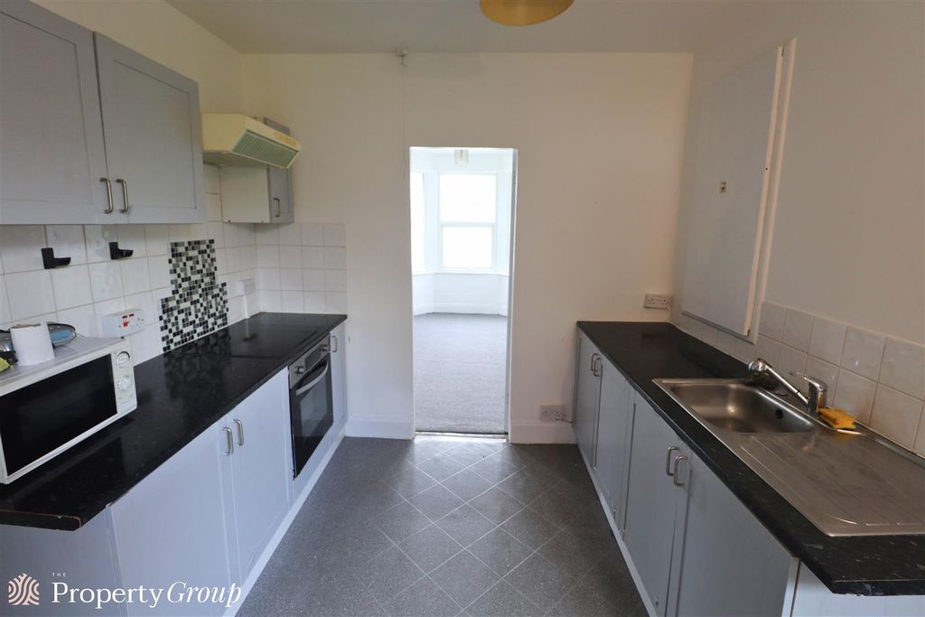 Property photo 1 of 6 33 St Osburgs (4).Png