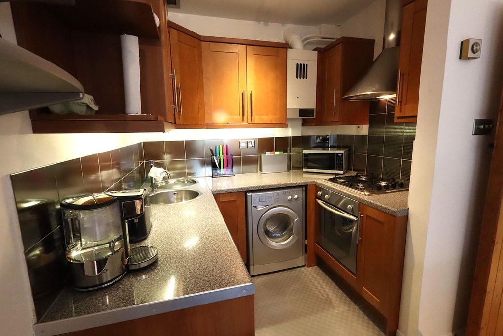 Property photo 2 of 14 Kitchen