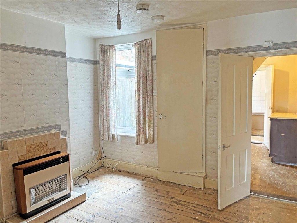 Property photo 3 of 5