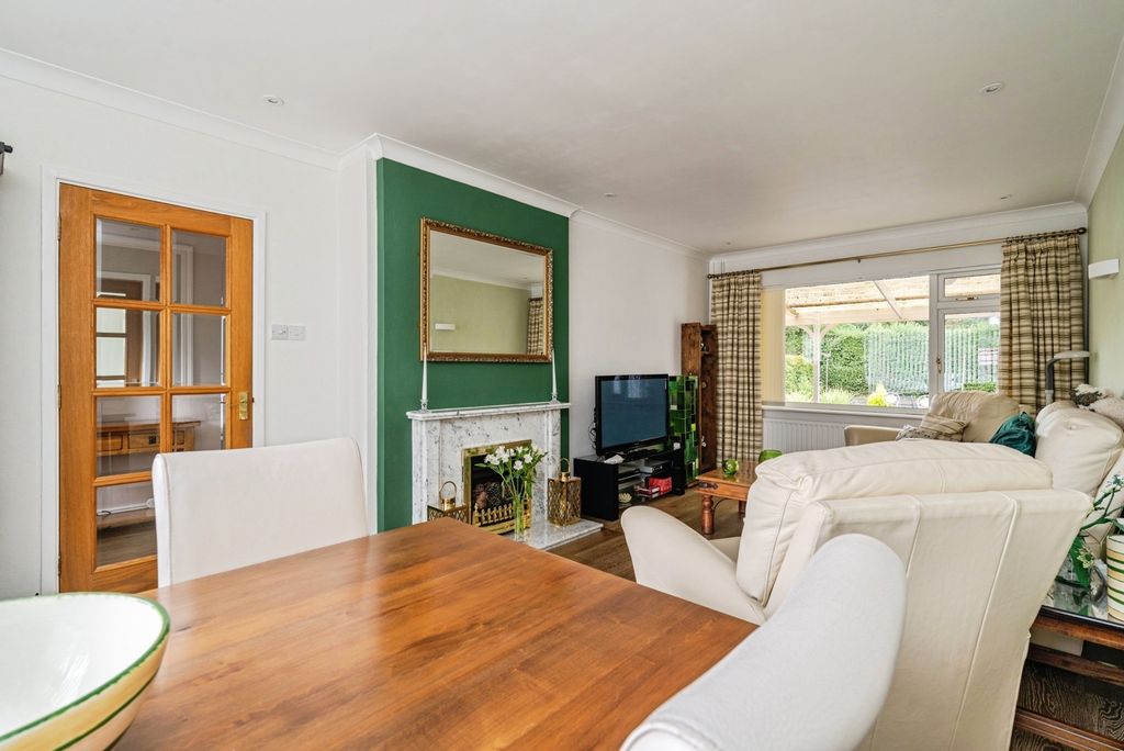 Property photo 3 of 17 Photo