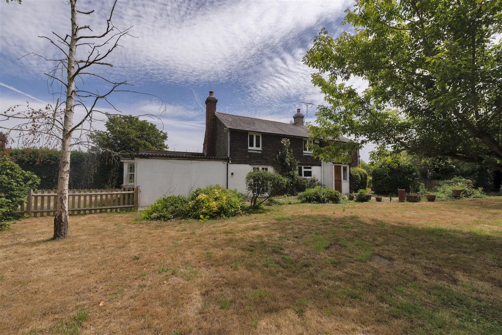 Property photo 1 of 18 Fairvale17.Jpg