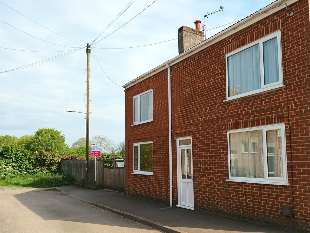 Property photo 2 of 28