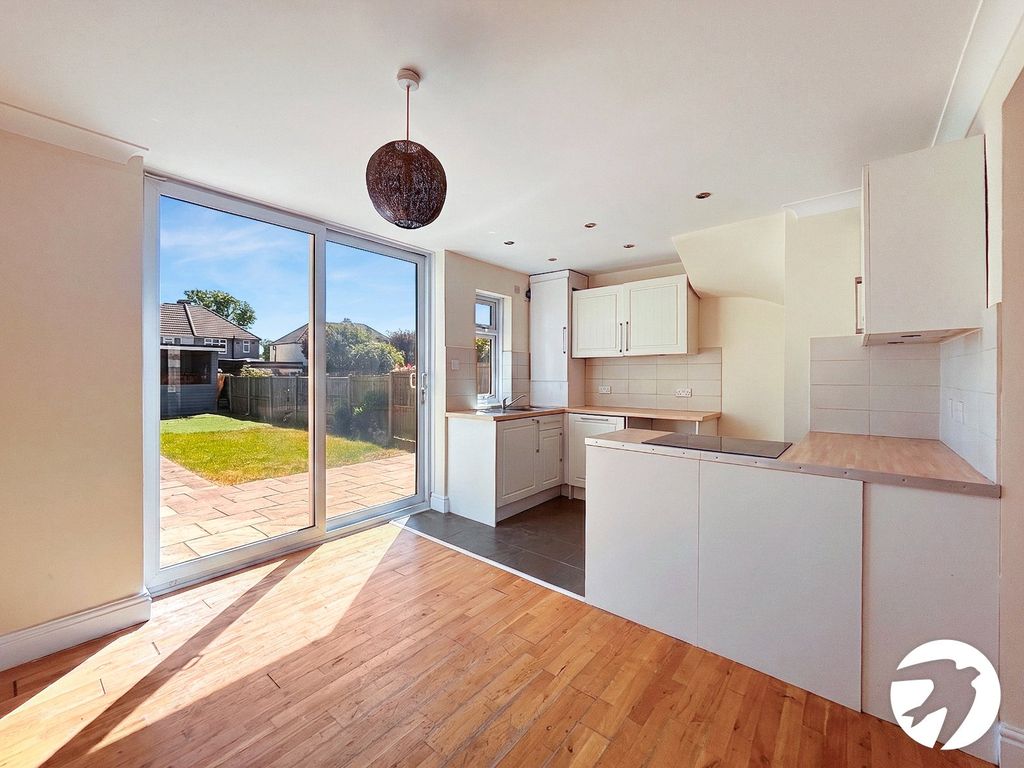 Property photo 3 of 13 Picture No. 11