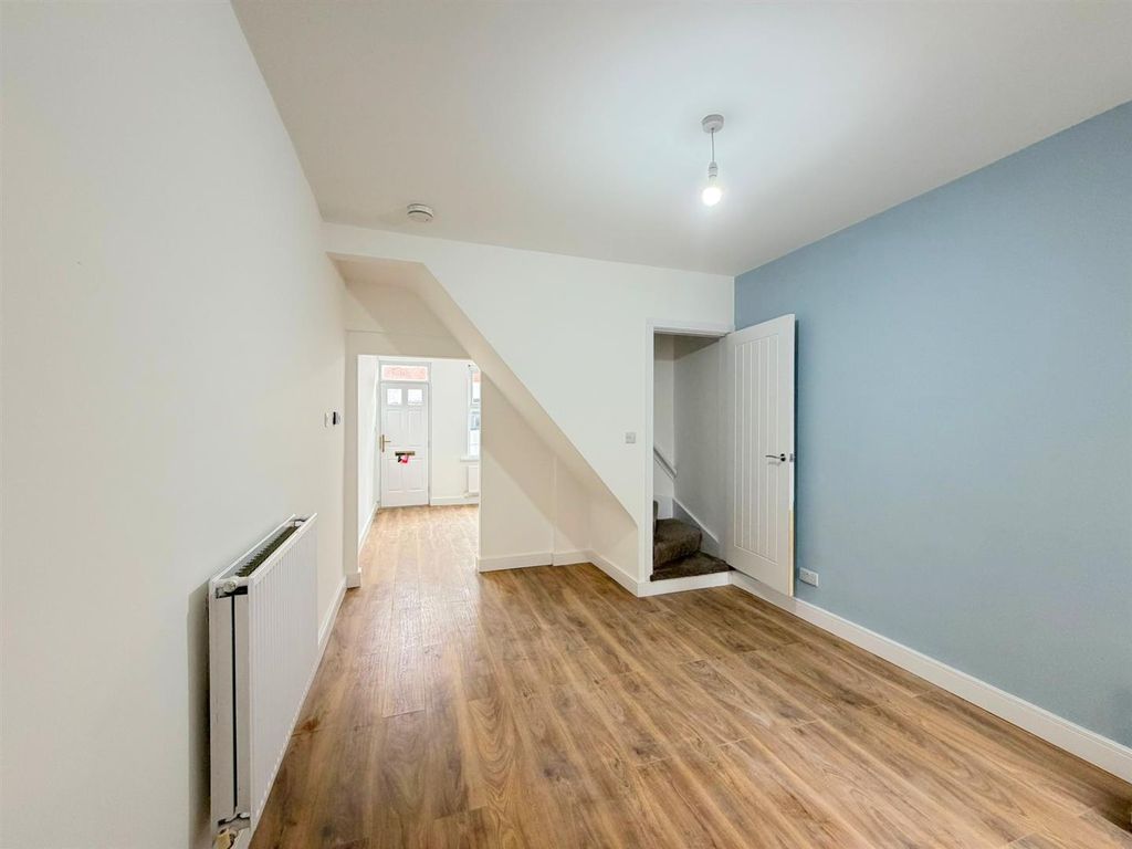 Property photo 2 of 15 Dining Room