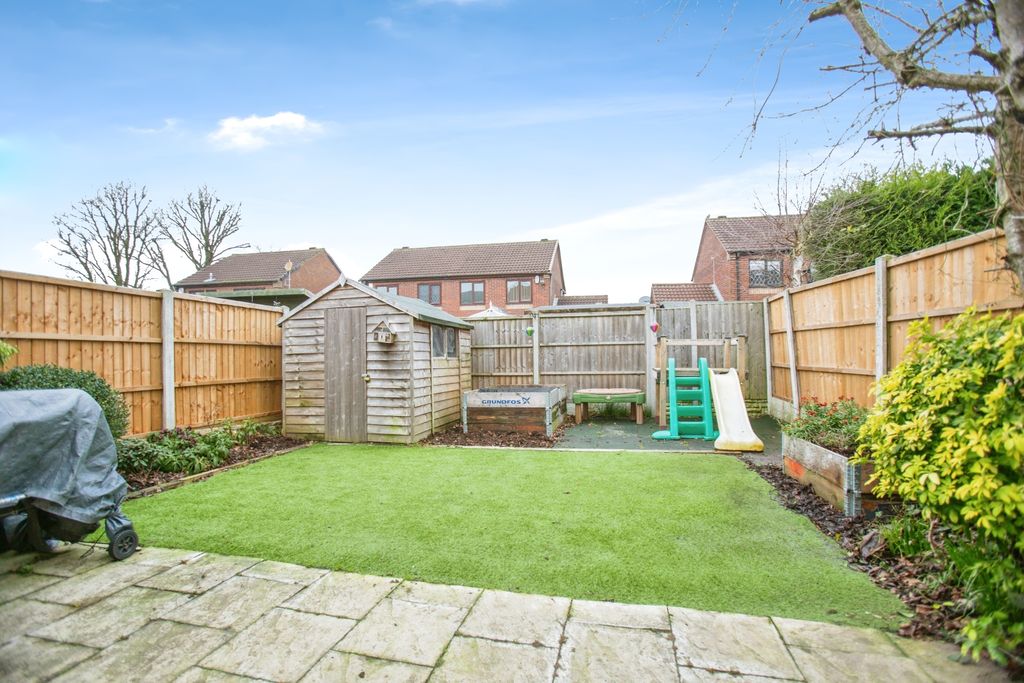 Property photo 2 of 17 508A4B7B-Mw-10380