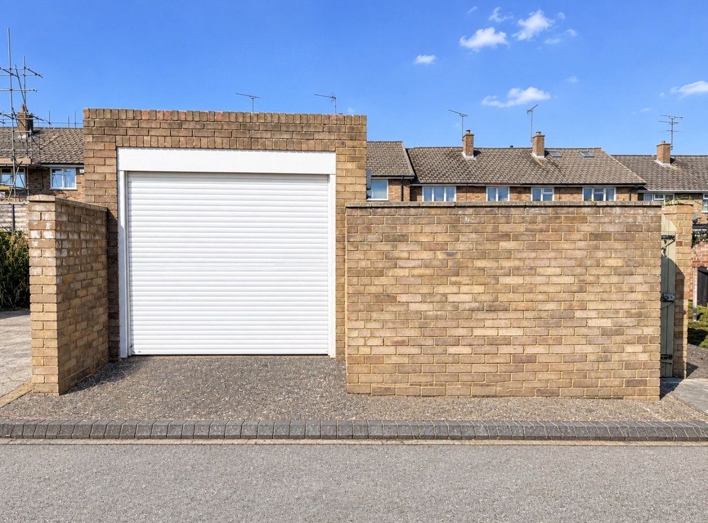 Property photo 3 of 3 Picture No. 04