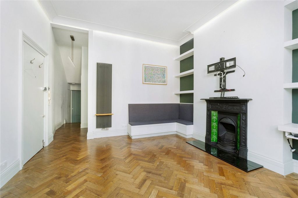 Property photo 3 of 8