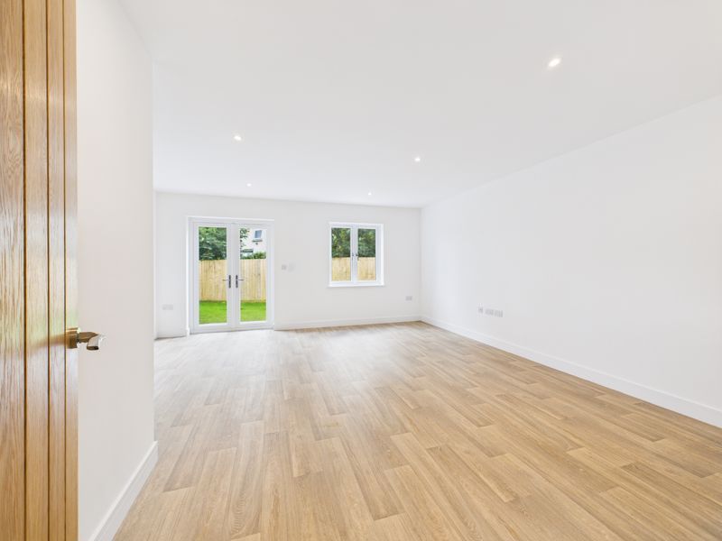 Property photo 2 of 11 Living Area