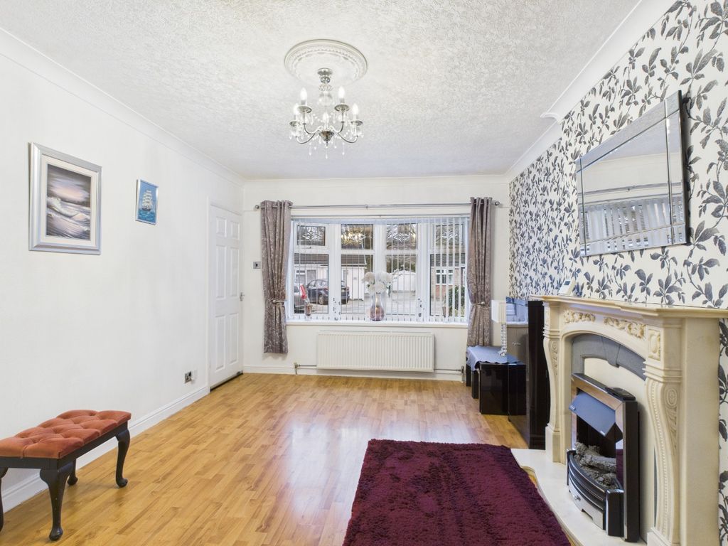 Property photo 3 of 21 4826298