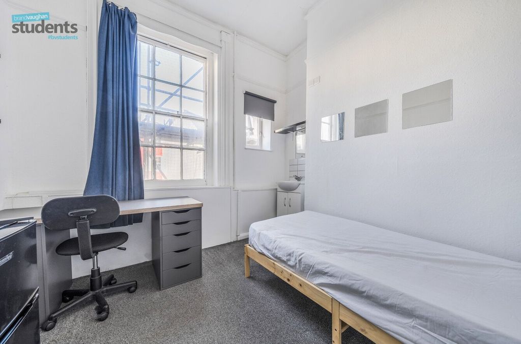 Property photo 1 of 9 Picture No. 27