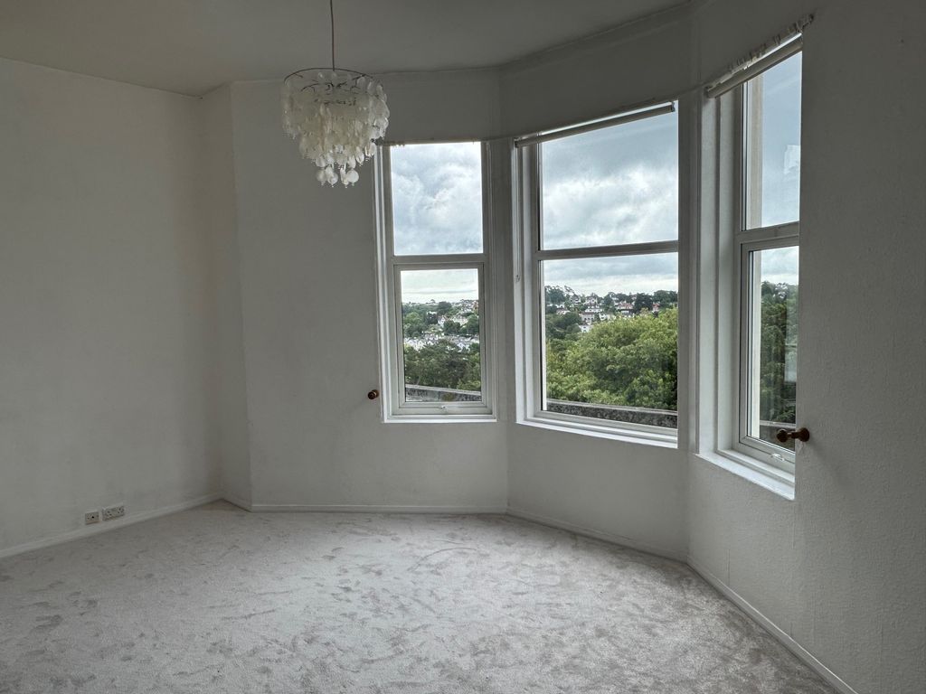 Property photo 2 of 9 2