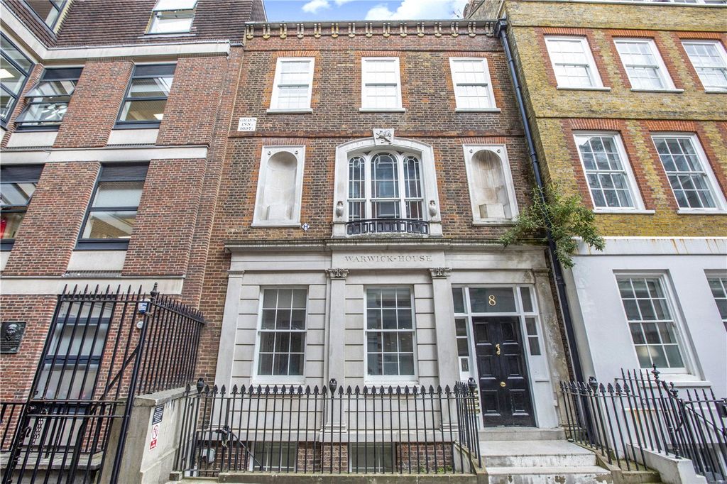Property photo 1 of 17 Warwick House