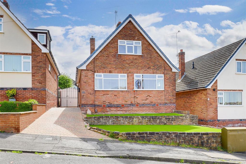 Property photo 1 of 24 33831.Jpg