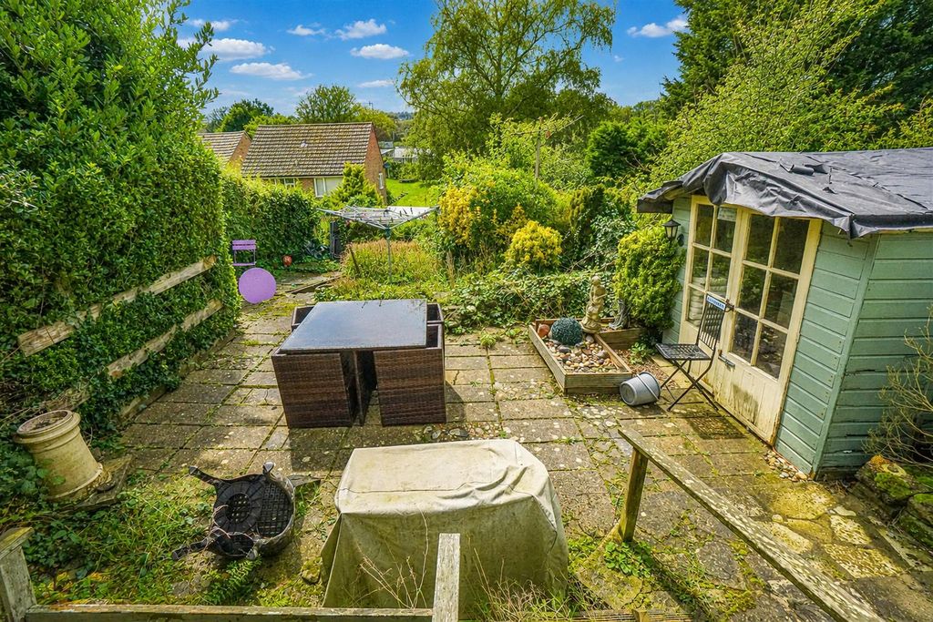 Property photo 2 of 20 5cc9436A-8459-4Fe8-88B1-Cad7d2A9F43d.Png