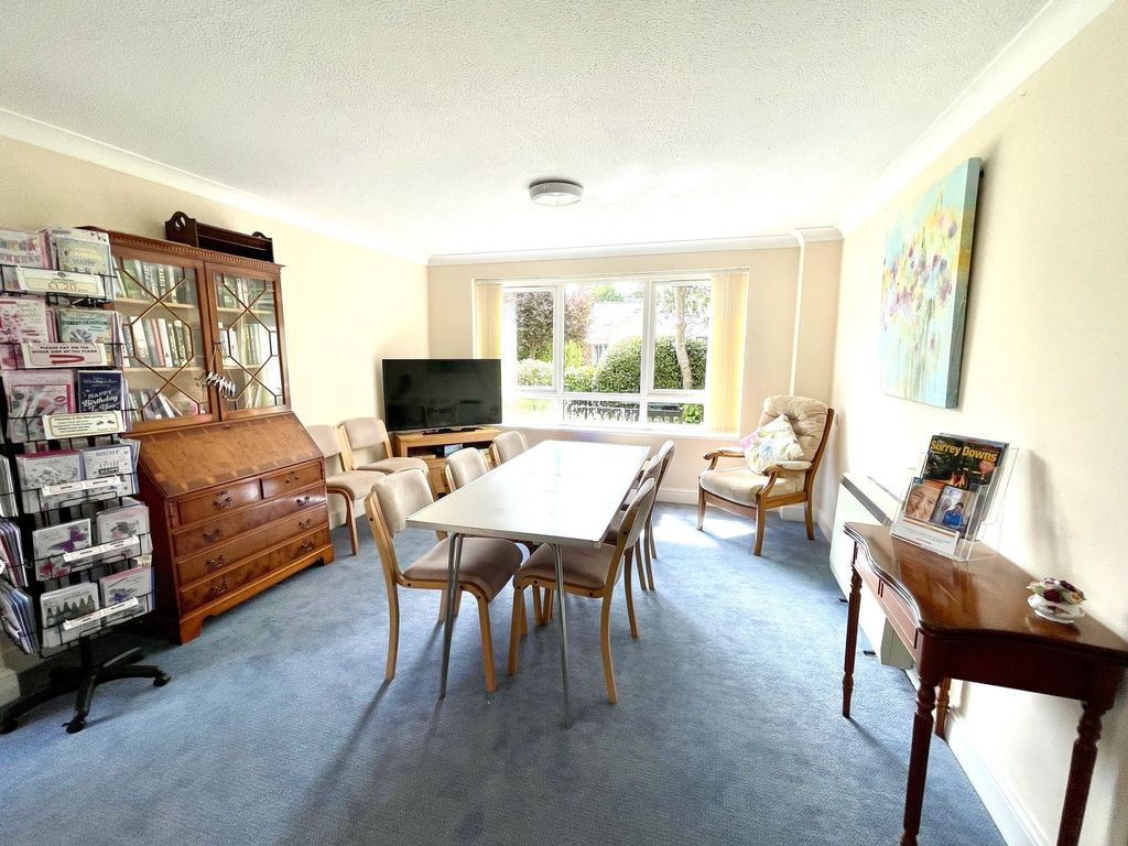 Property photo 3 of 10