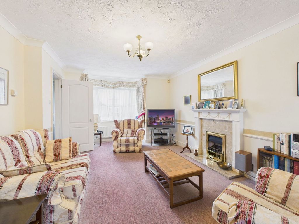 Property photo 2 of 19