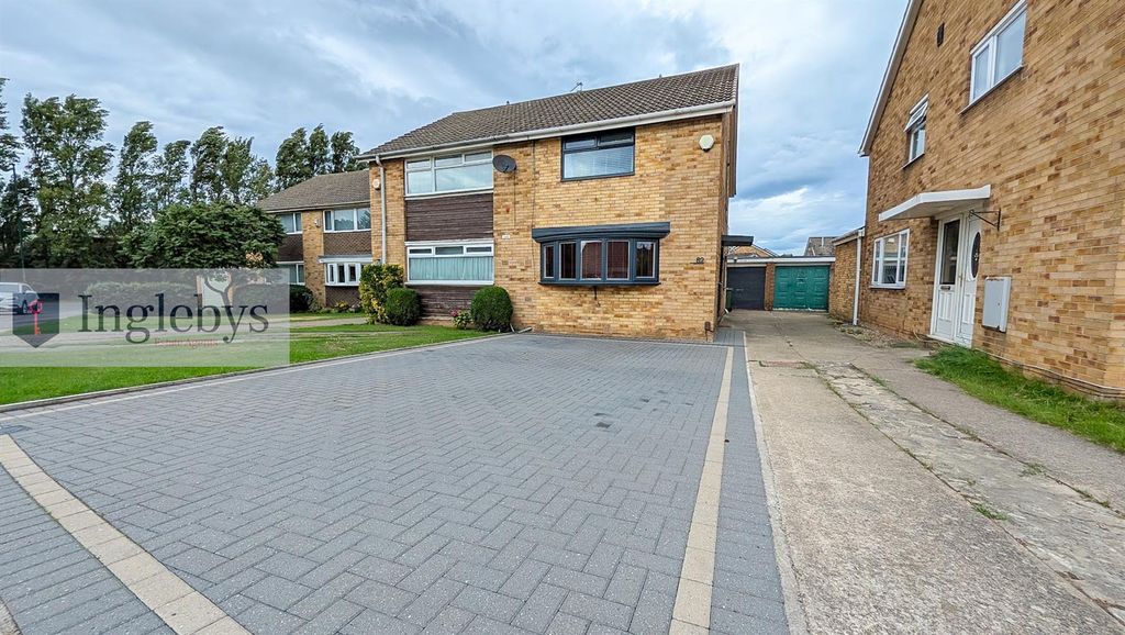 Property photo 1 of 30