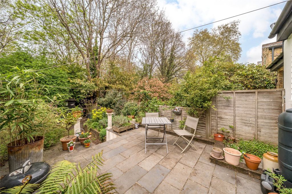 Property photo 2 of 11 Picture No. 08