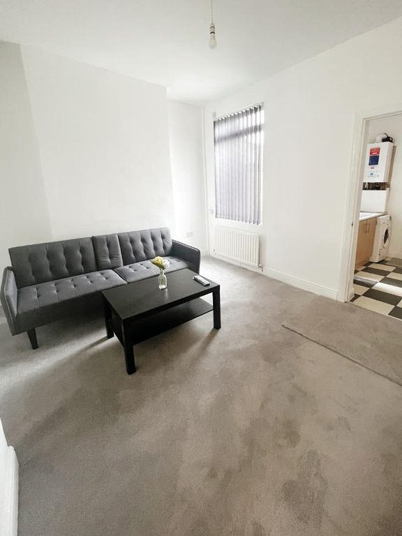 Property photo 2 of 7 Living Area 2.Png