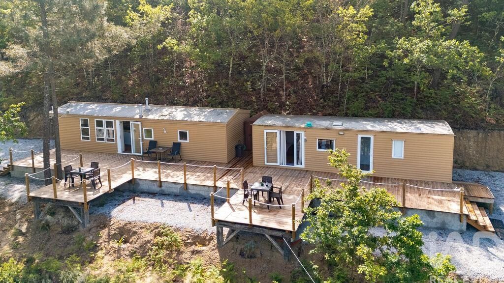 Property photo 1 of 39