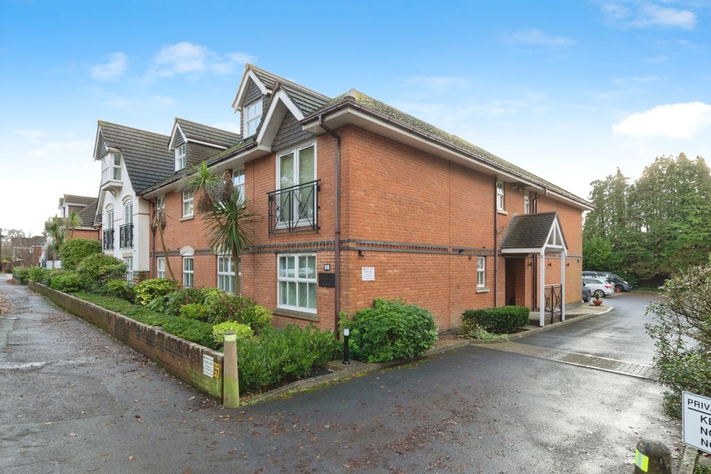 Property photo 1 of 20