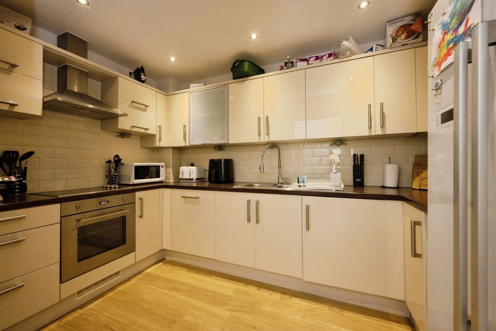 Property photo 3 of 19