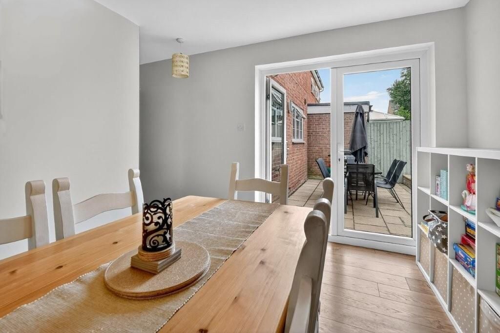 Property photo 3 of 19 Dining Room.Jpg