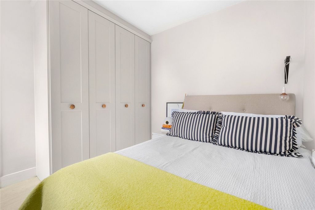 Property photo 3 of 8 Picture No. 26