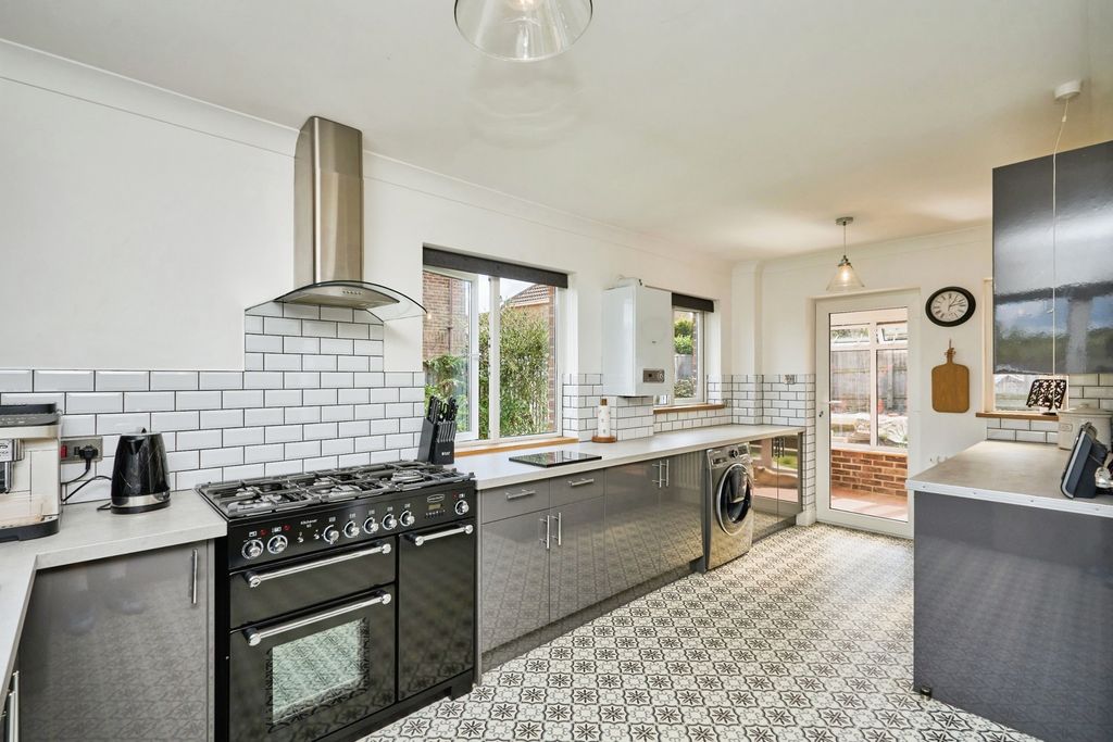 Property photo 2 of 13 Kitchen