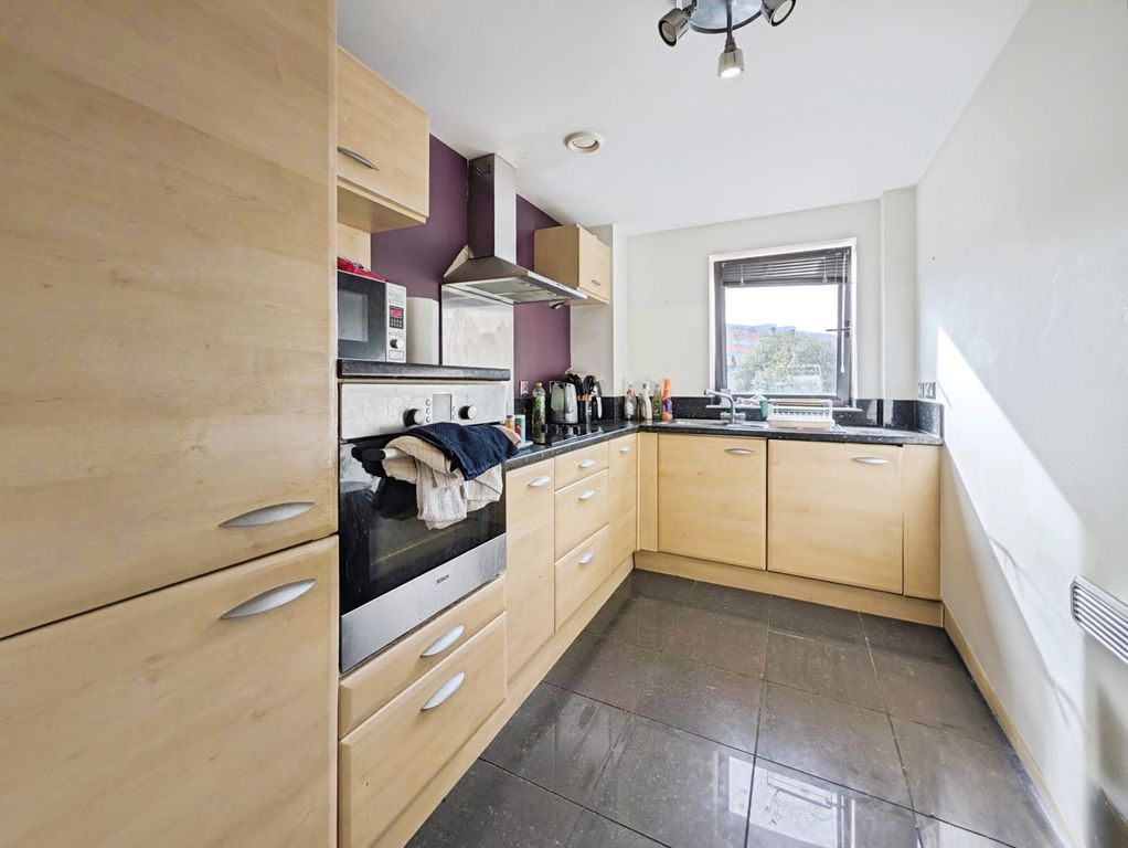 Property photo 3 of 10 Pbox-Img.Jpg