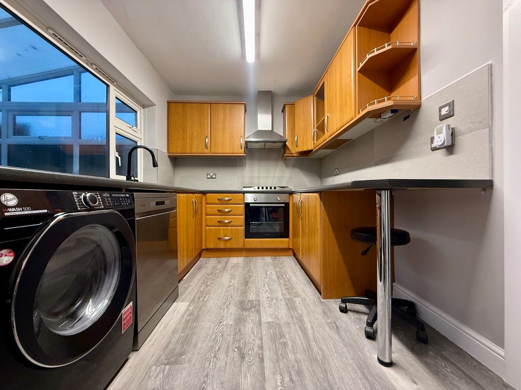 Property photo 3 of 12 Picture No. 08