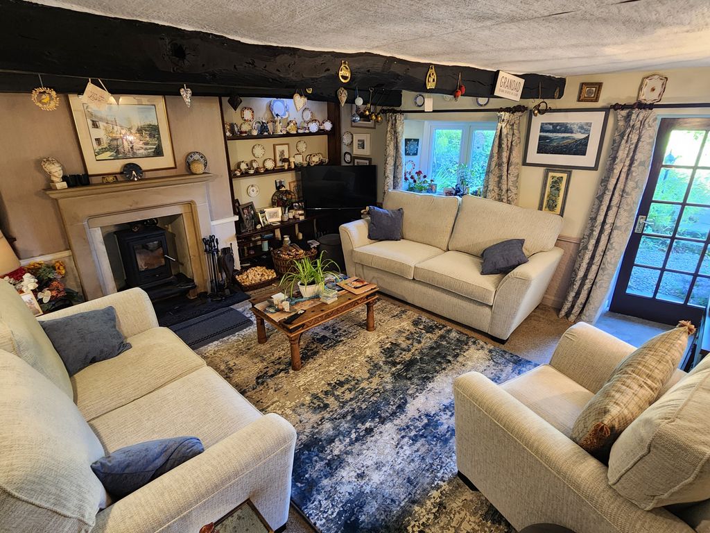 Property photo 2 of 38