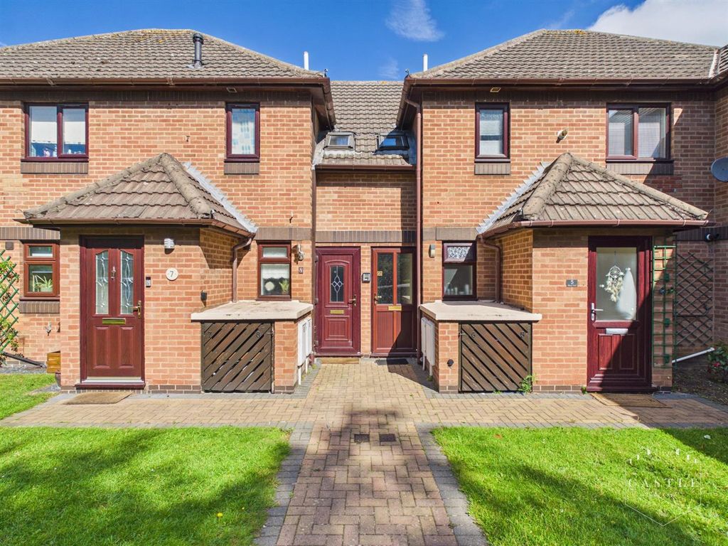 Property photo 2 of 11