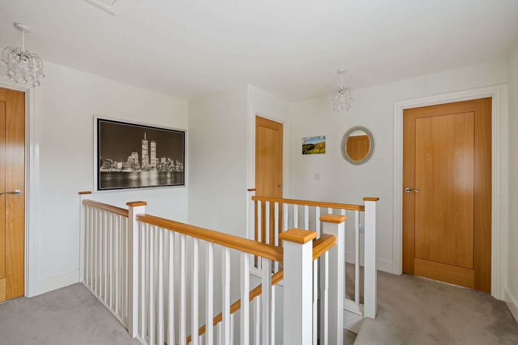Additional image 18 of 4 bed detached house for saleTanners Reach, Petersfield, Hampshire GU32